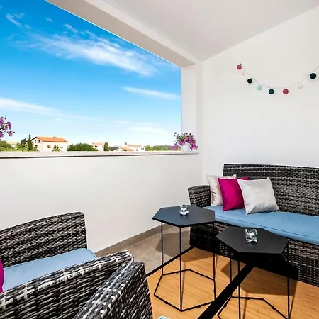 Apartments Vanesa Rovinj Exterior photo